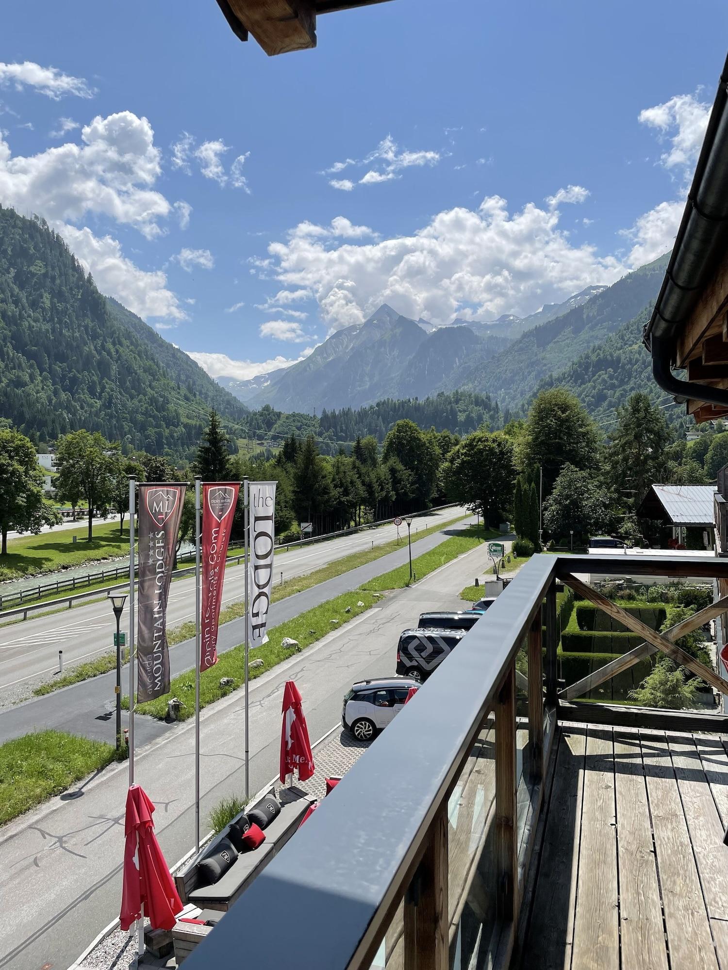 Avenida Mountain Lodges Капрун Екстериор снимка