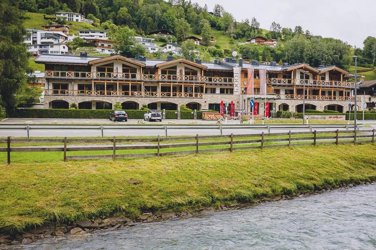 Avenida Mountain Lodges Капрун Екстериор снимка