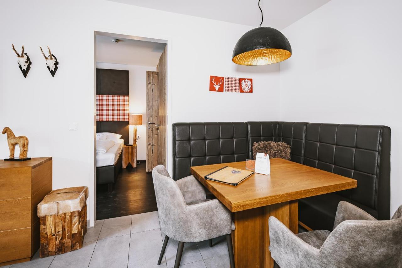 Avenida Mountain Lodges Капрун Екстериор снимка