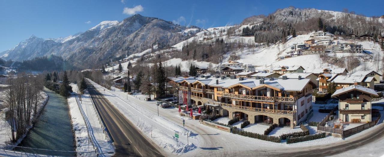 Avenida Mountain Lodges Капрун Екстериор снимка