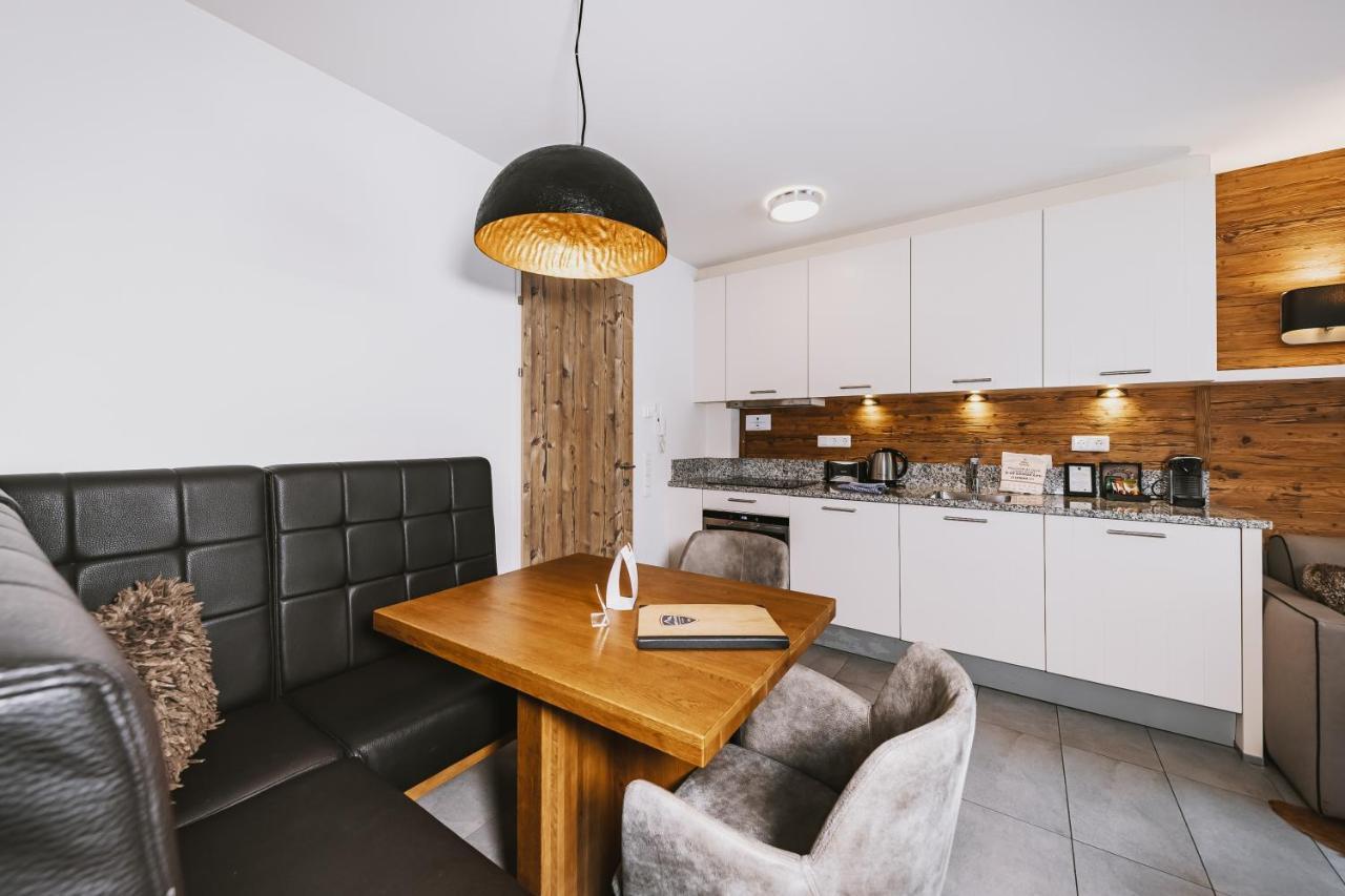 Avenida Mountain Lodges Капрун Екстериор снимка
